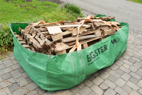 Green Rubbish Dumpster Skid Full Junk Stock Photo 491224894 | Shutterstock
