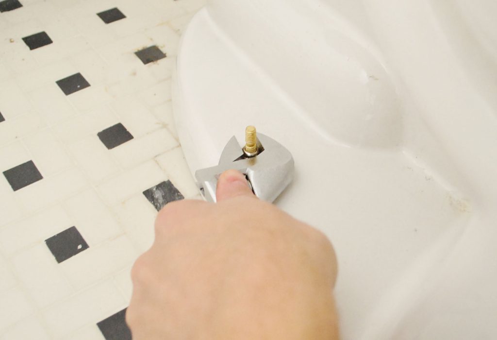 Hand Tightening Bolt For Toilet Bowl Installation