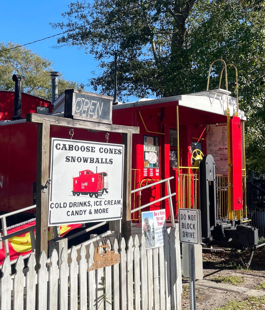 Extérieur des boules de neige des cônes Caboose à Ocean Springs Mississippi