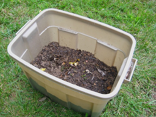 How To Make A $10 DIY Compost Bin