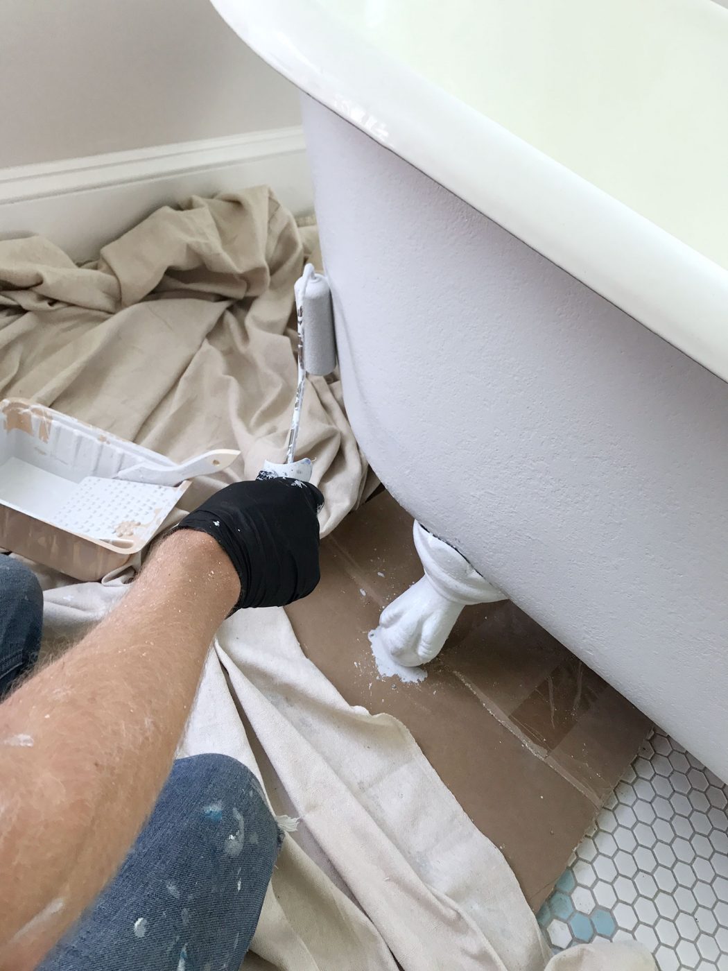 How To Refinish An Old Clawfoot Bath Tub