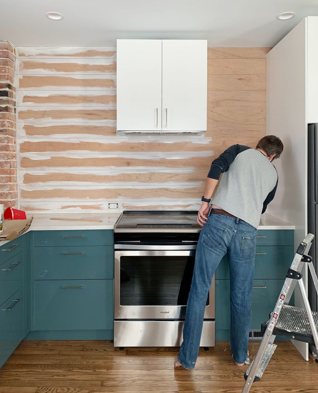 Tratamento DIY Shiplap Wall Plank (31 dólares no total!)